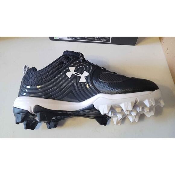 Kids' UA Glyde 2 RM Jr. Softball Cleat - White/Metallic Silver main image 1